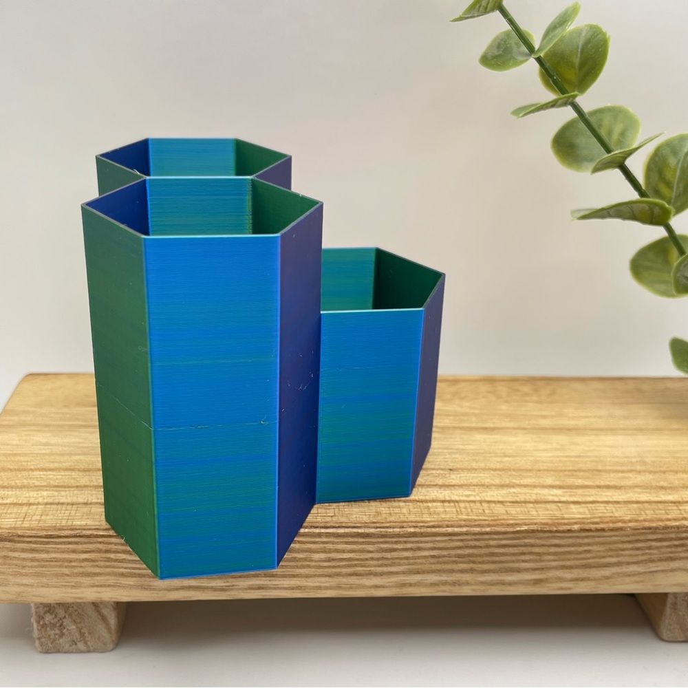 HEXAGONAL ORGANIZER | Makeup Brush Display | Desk Organizer (Brand New!) 💘 - Picture 7 of 16